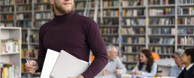 medium-shot-man-holding-notebook